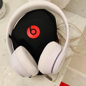 Beat solo headphones